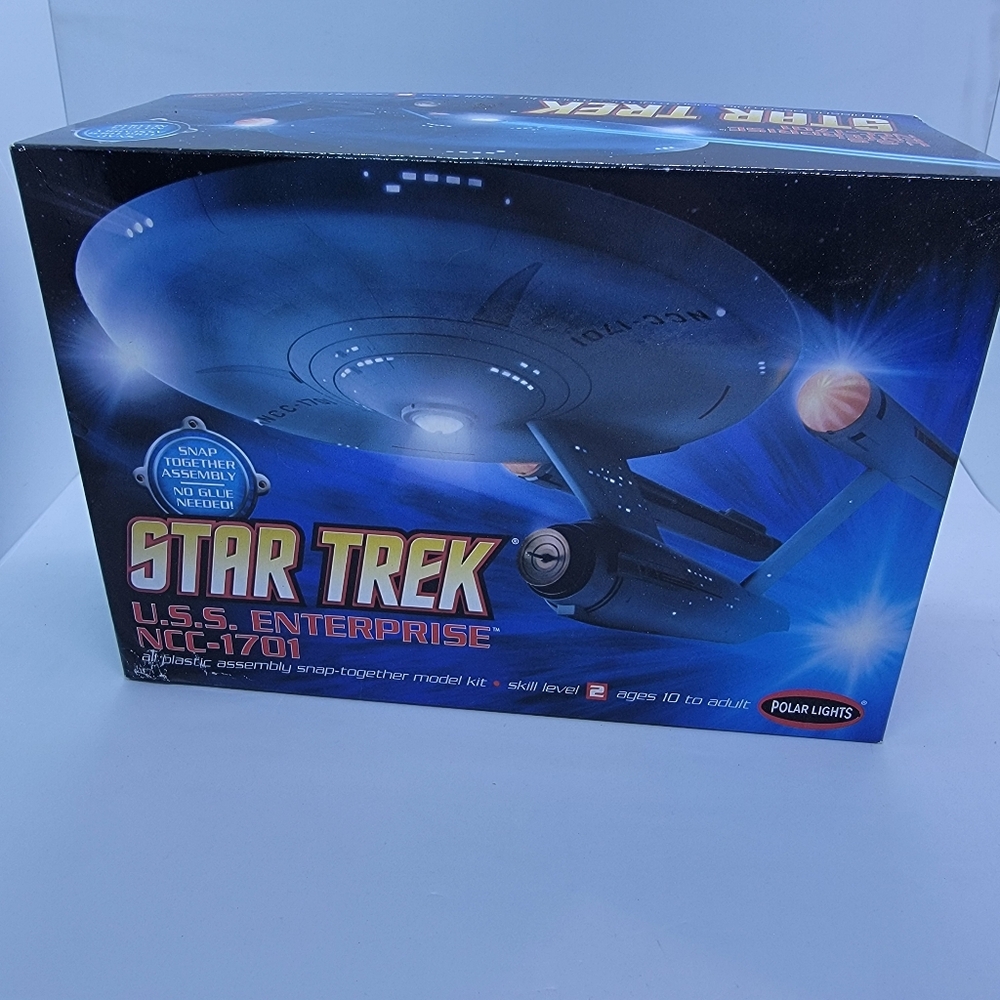 Star Trek USS Enterprise Model Kit - Black